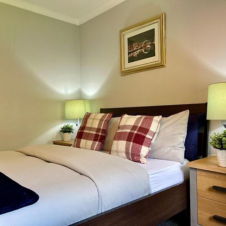 Spacious 2 Bed-Flat In Glasgow City - Free Parking מראה חיצוני תמונה