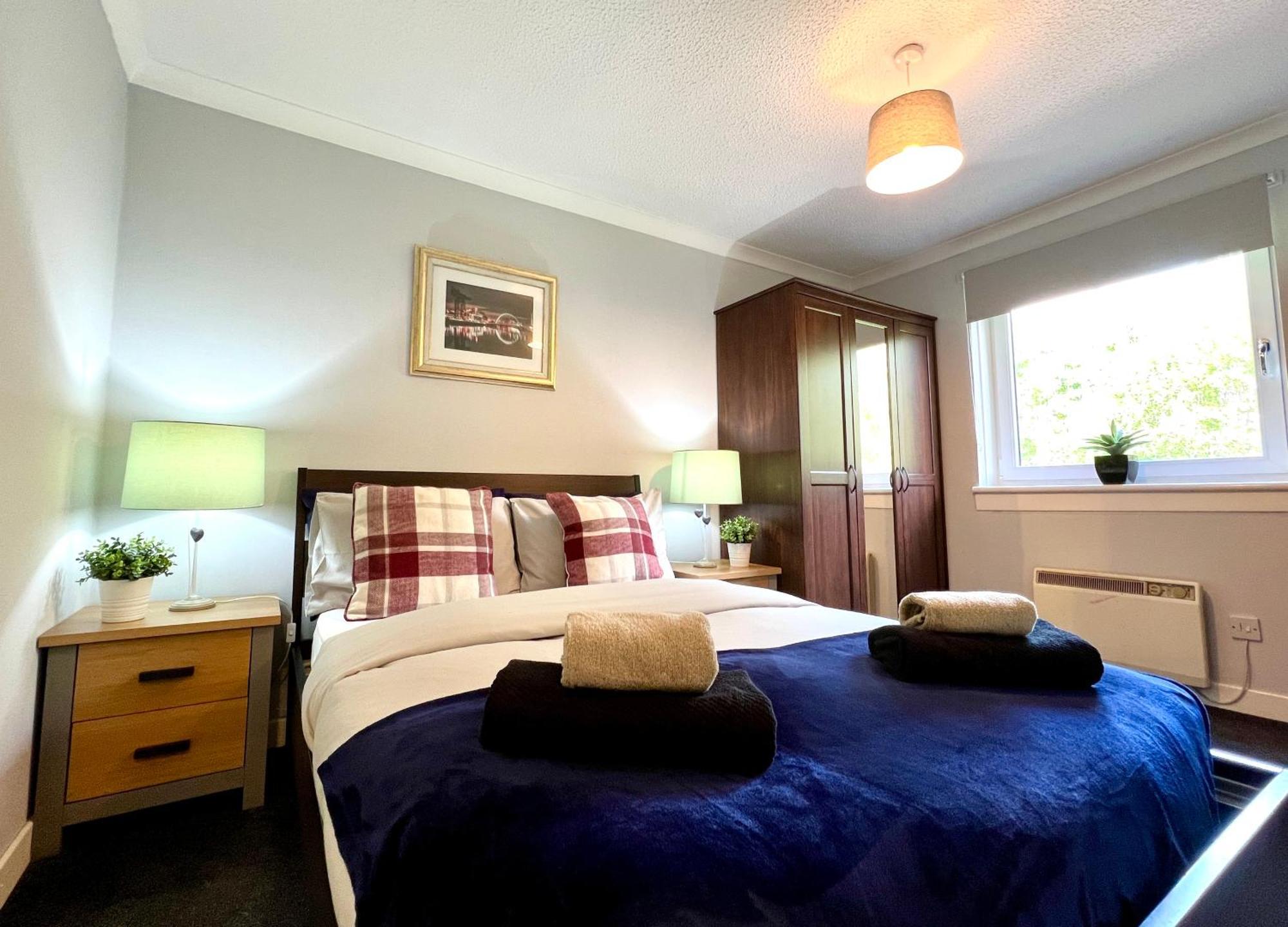 Spacious 2 Bed-Flat In Glasgow City - Free Parking מראה חיצוני תמונה
