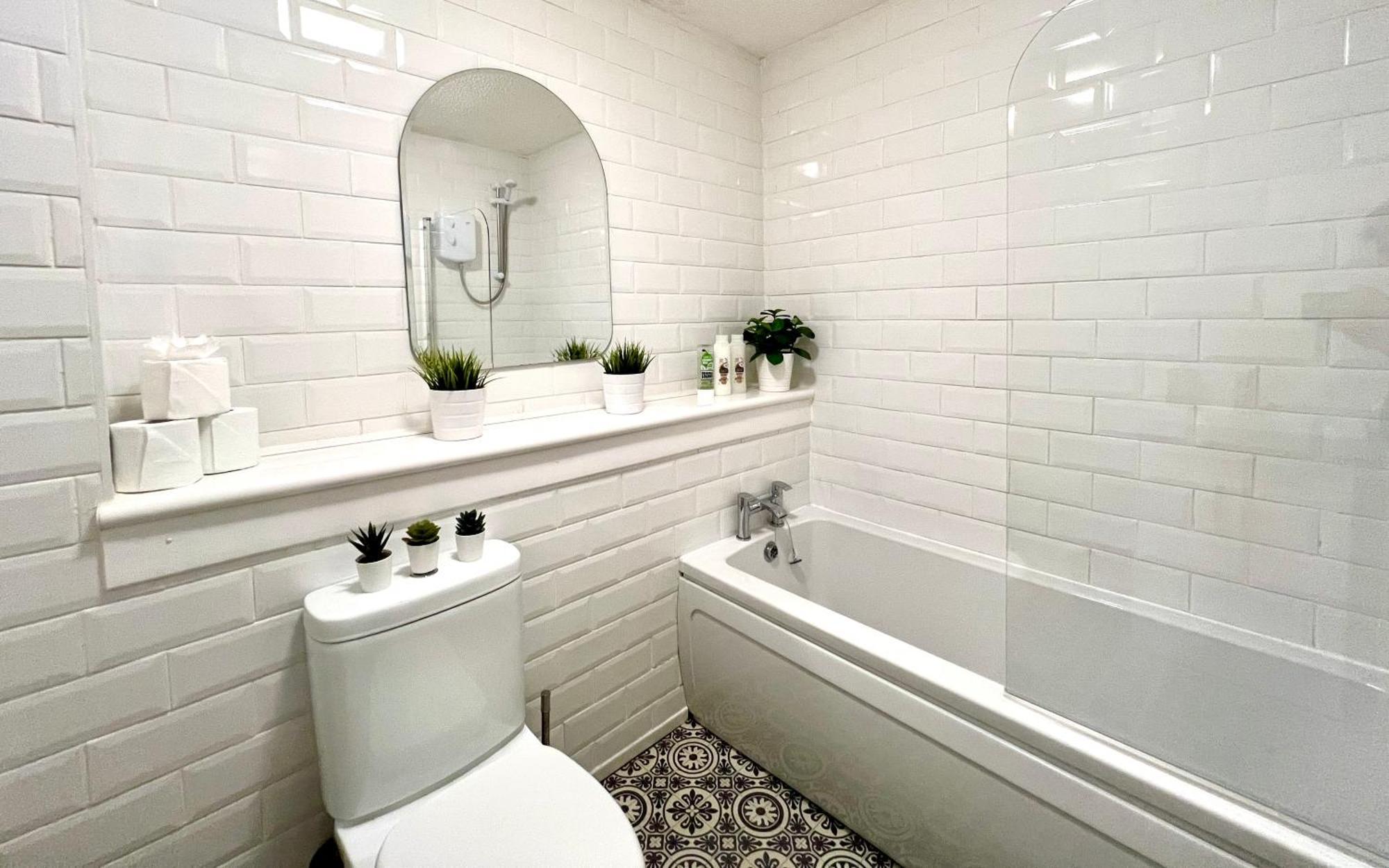 Spacious 2 Bed-Flat In Glasgow City - Free Parking מראה חיצוני תמונה