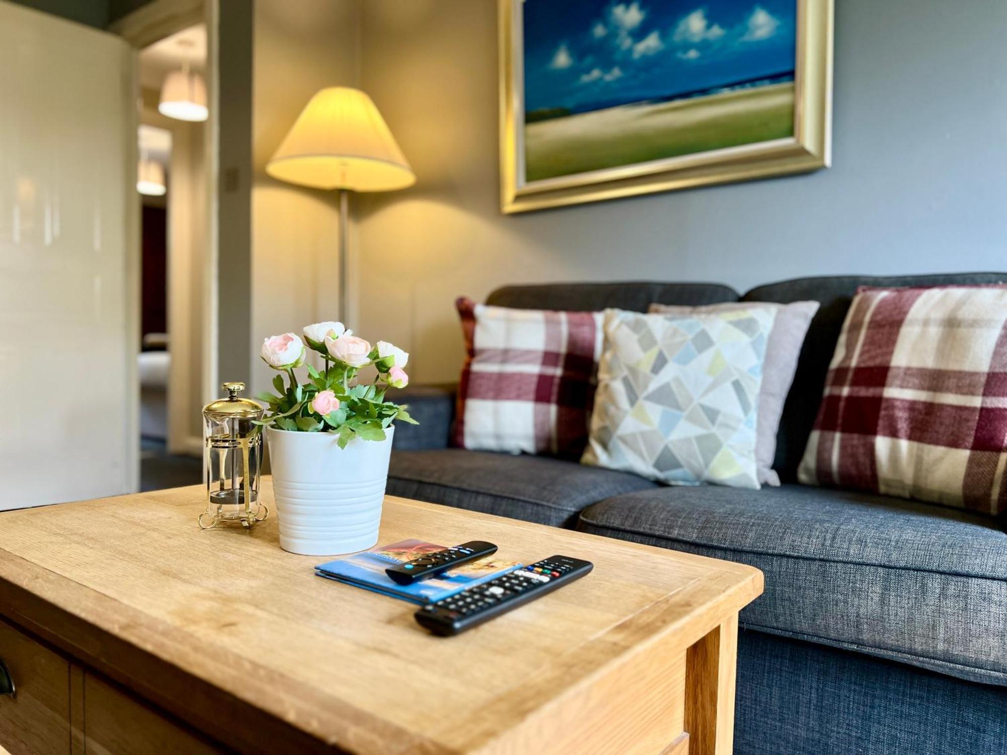 Spacious 2 Bed-Flat In Glasgow City - Free Parking מראה חיצוני תמונה